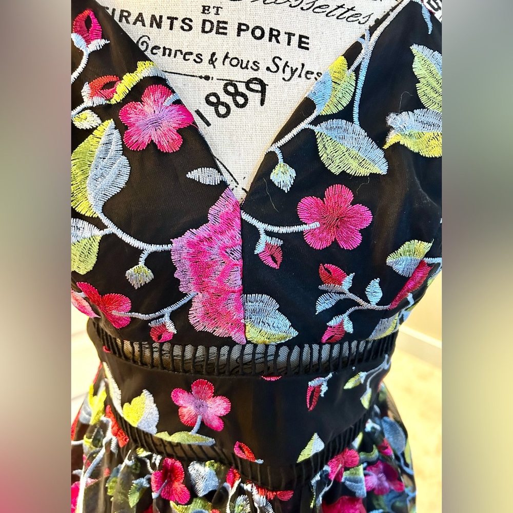 Nicole Miller Black Mini Dress with Pink Floral Embroidery - Picture 5 of 10